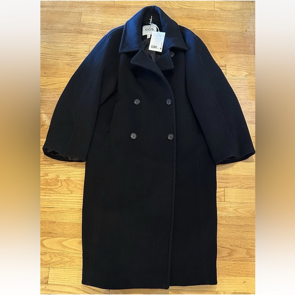 COS Women’s Oversized Double-breasted Wool Long Coat in Black - Picture 4 of 11